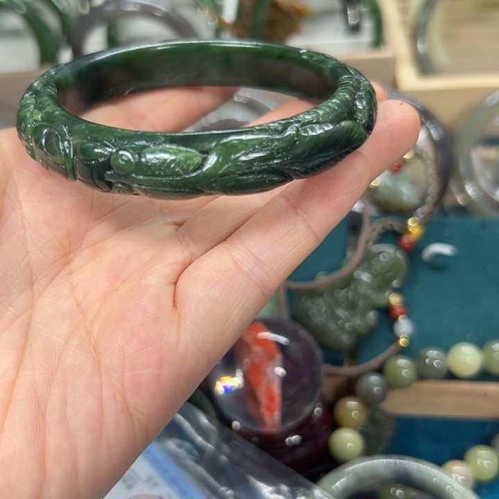 和田玉手镯未镶嵌62.8圈围4765