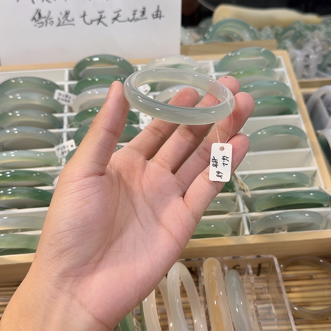 手镯玛瑙/玉髓未镶嵌圈口56.2