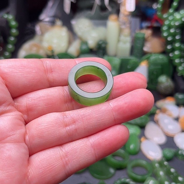 福***禄和田玉未镶嵌颈饰