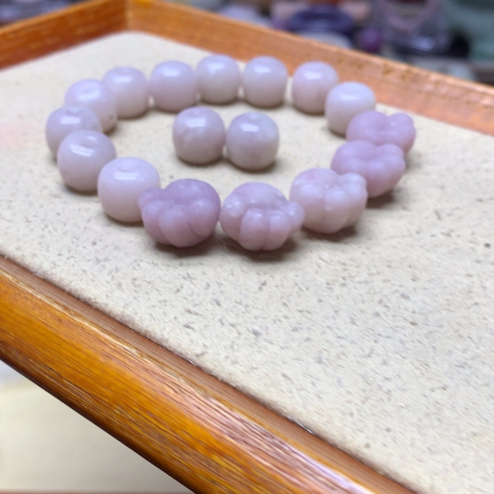 慧***兰石英岩玉未镶嵌紫玉猫爪手串