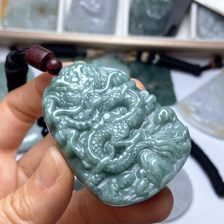 翡翠未镶嵌挂件翡翠