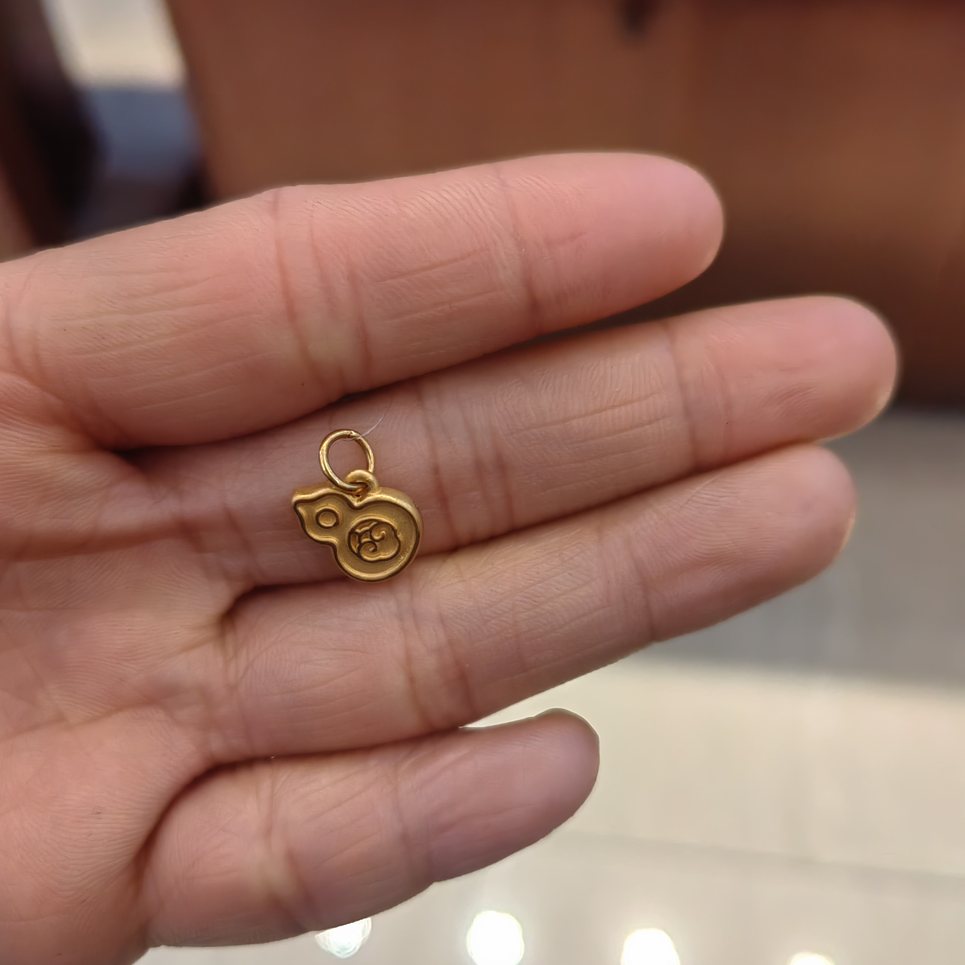 六桂福足金精美时尚葫芦滴流