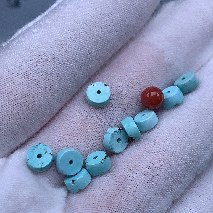 南红玛瑙未镶嵌珠宝奇石