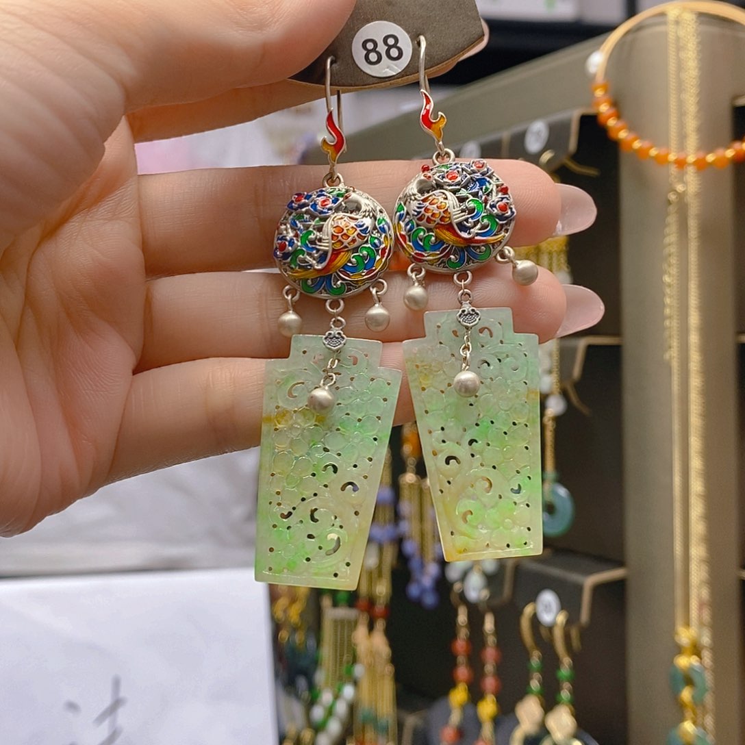 翡翠合金耳饰翡翠
