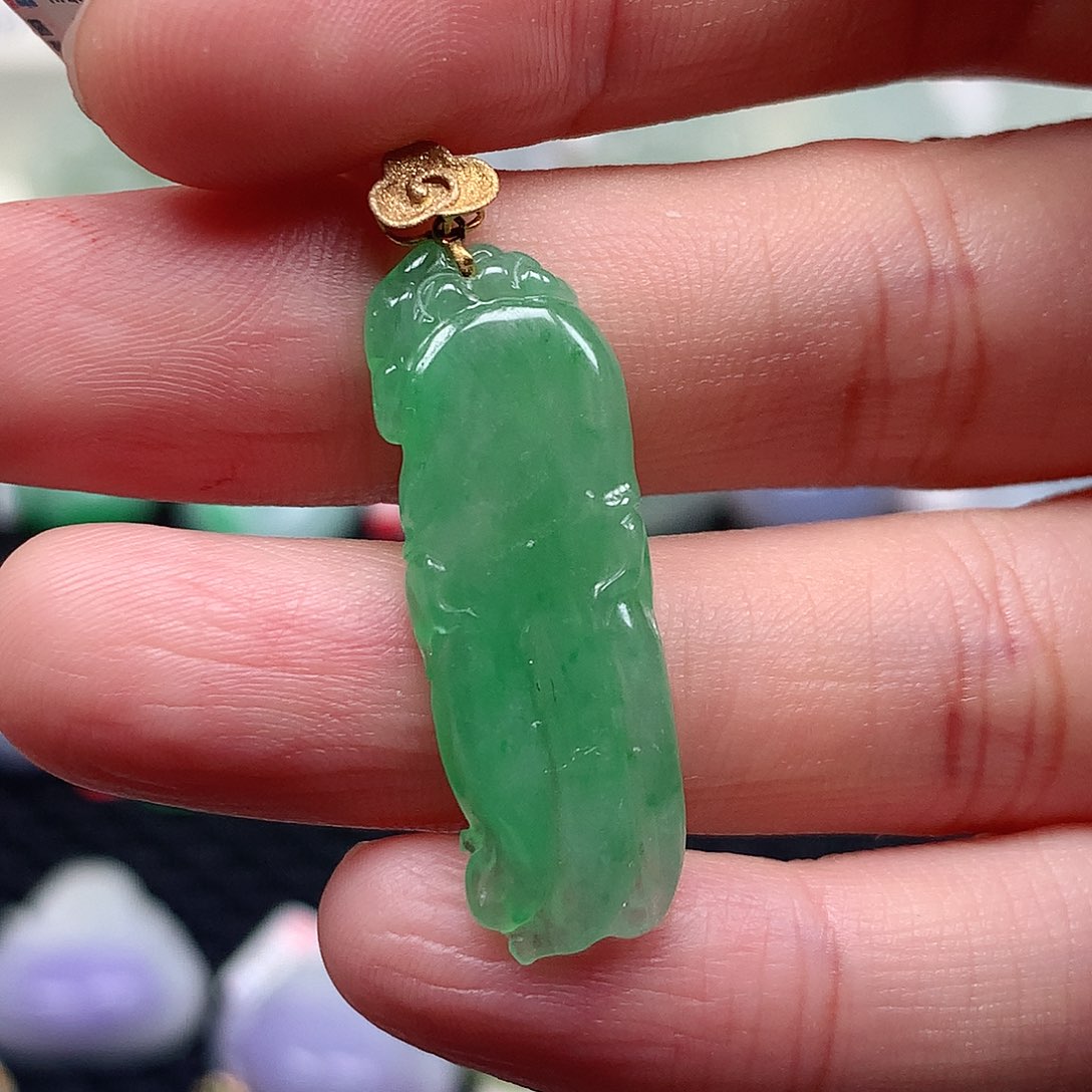 颈饰18K金镶嵌翡翠翡翠吊坠