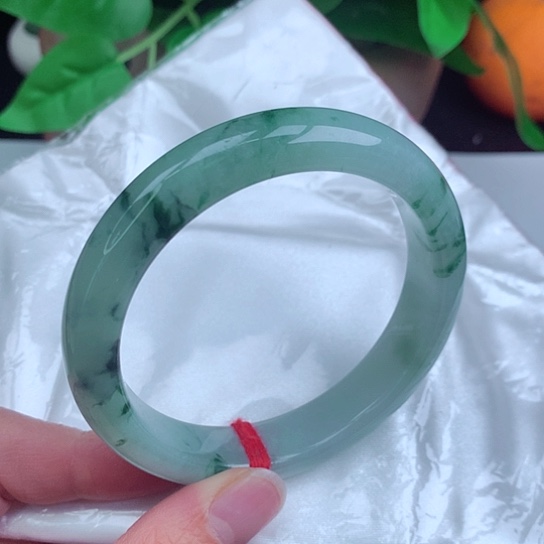 翡翠手镯未镶嵌   正圈60