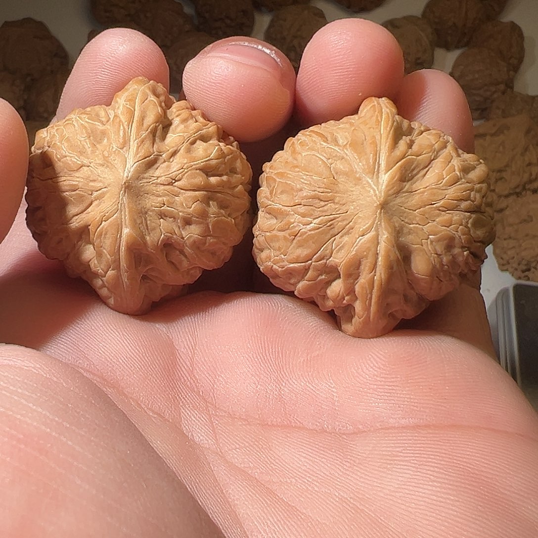 易***！猴头核桃吊坠文玩