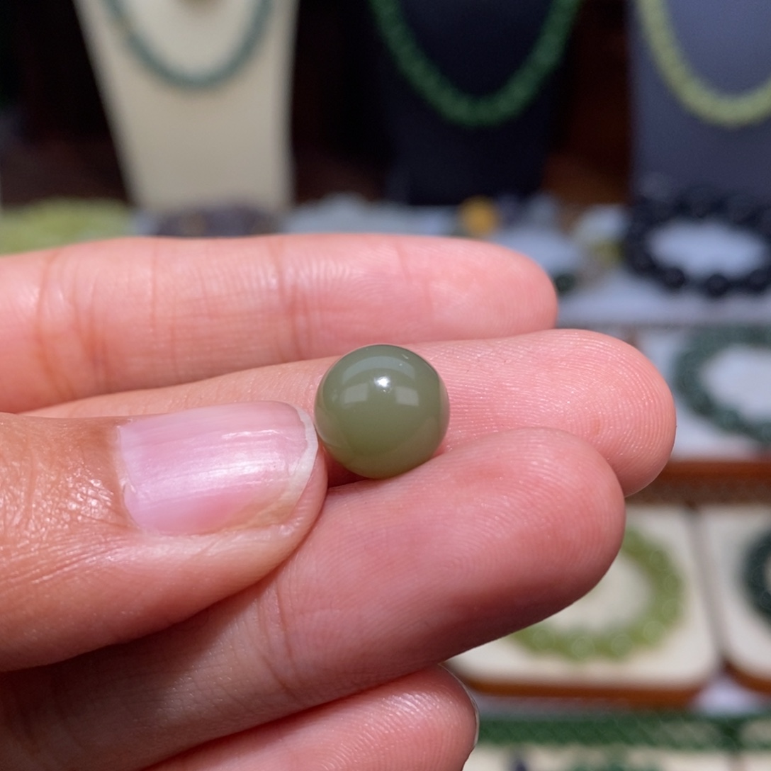 梁****和田玉未镶嵌手串卡10