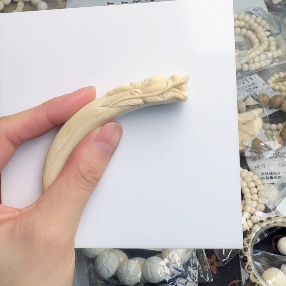 柏香籽/百香籽吊坠S****n猛犸