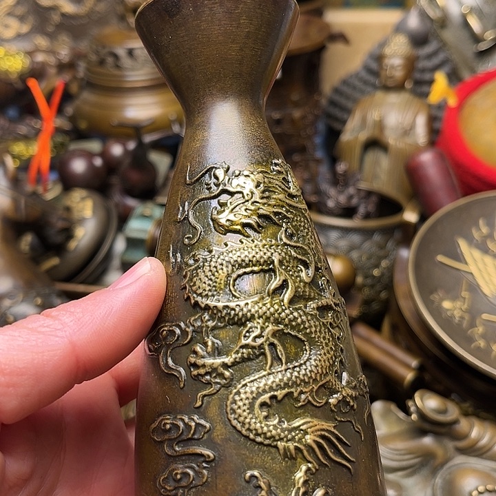 精美铜器批发档口