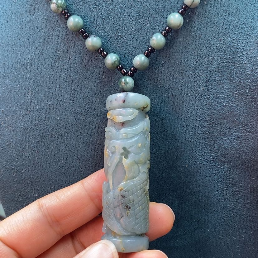 【闪购商品】蛇纹石玉吊坠未镶嵌