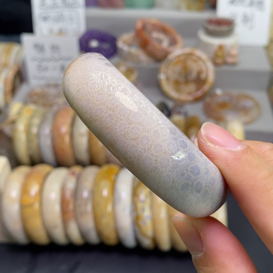硅化玉未镶嵌手镯