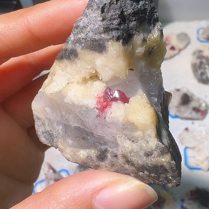 朱***强天然辰砂天然朱砂