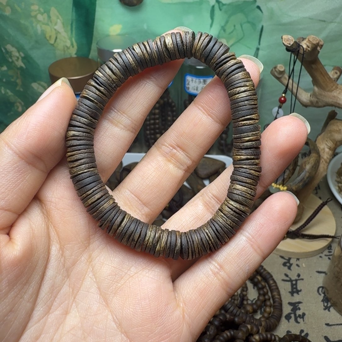 沉香沉香碎屑沉水卡8