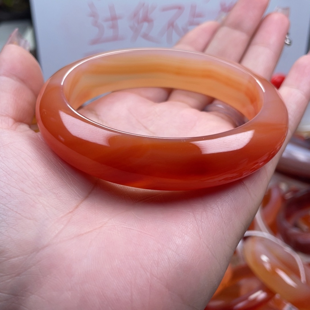 玛瑙/玉髓手镯未镶嵌糖*?