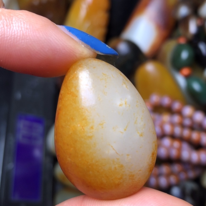 和田玉未镶嵌珠宝奇石