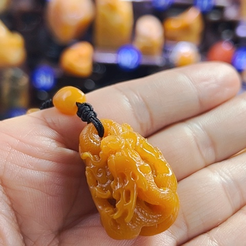 田黄石0**1田黄石挂件