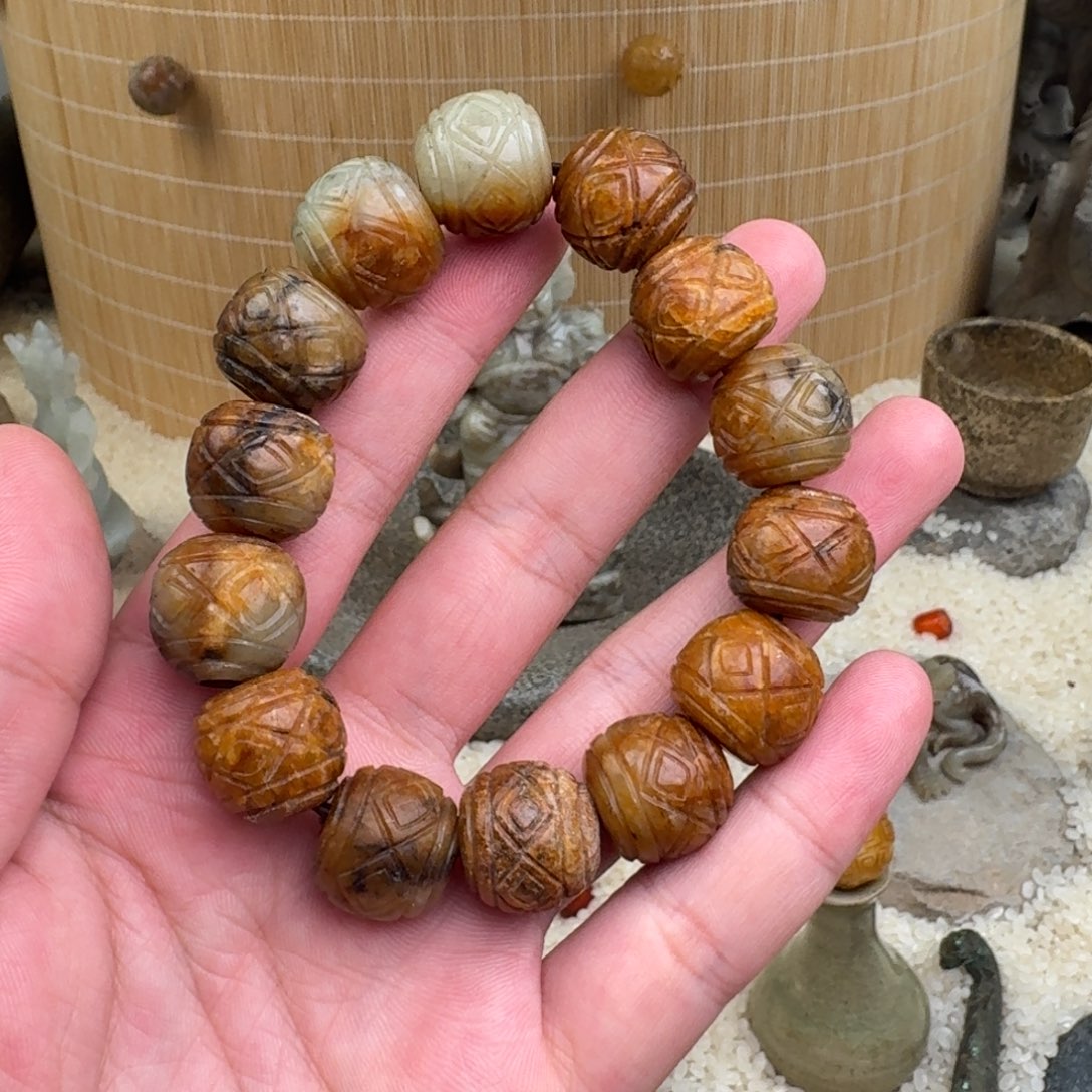 人***途颈饰未镶嵌和田玉