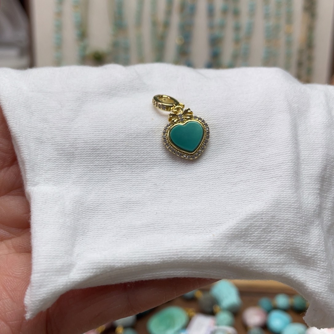 绿松石珠宝奇石合金