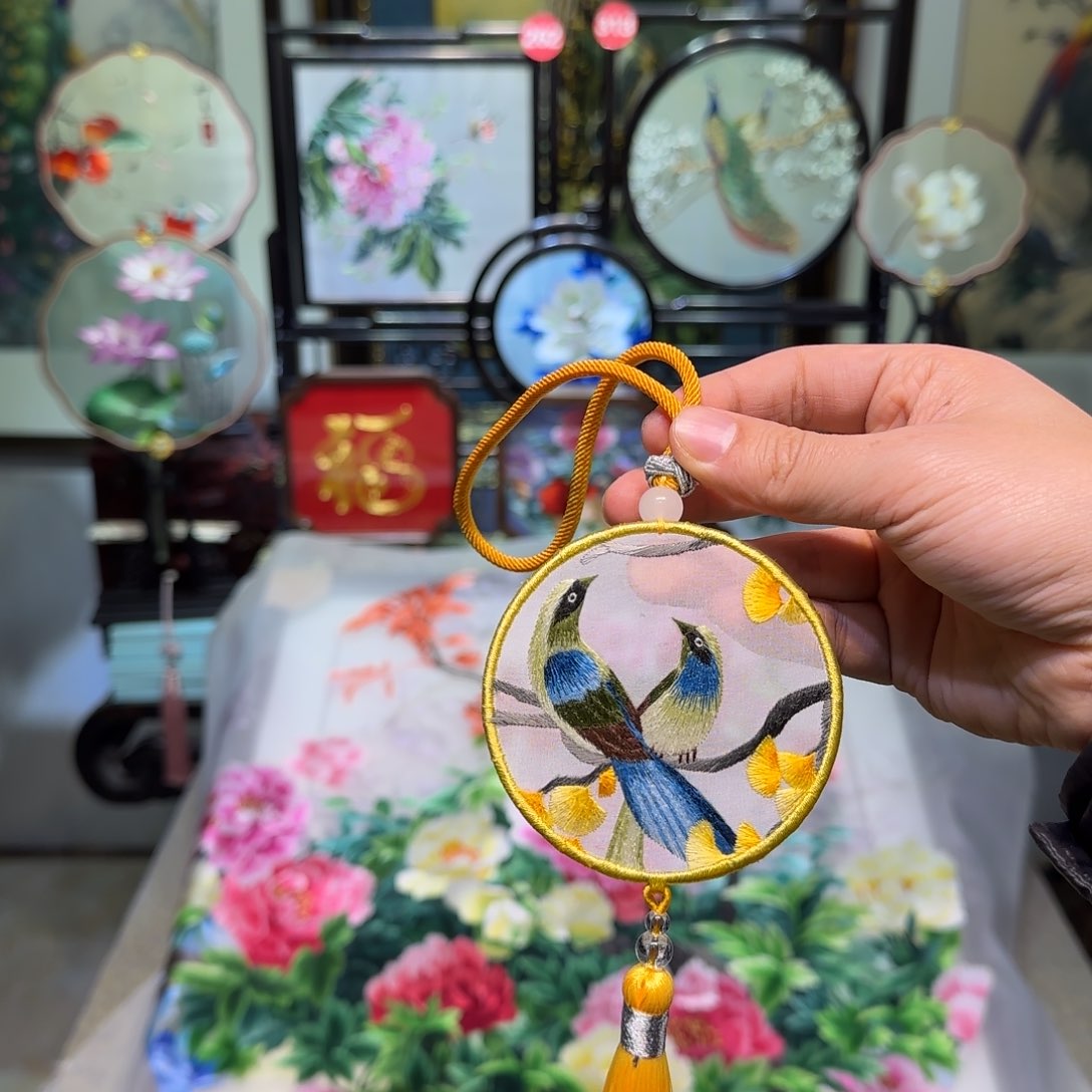 刺绣刺绣工艺精湛