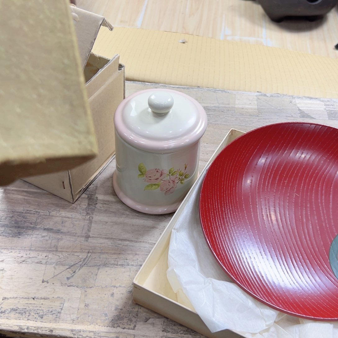 瓷片陶瓷和铝材料