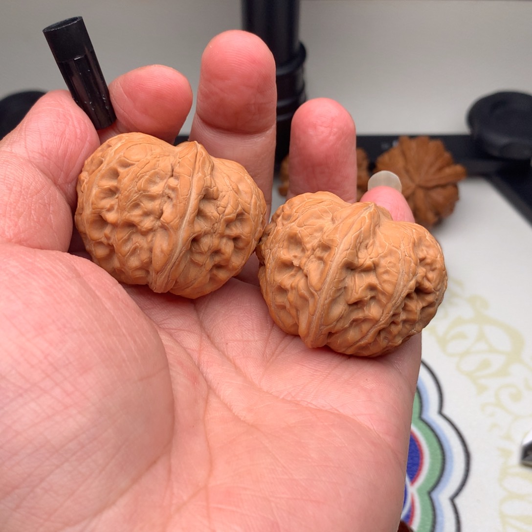 文玩核桃把件大*元宝43