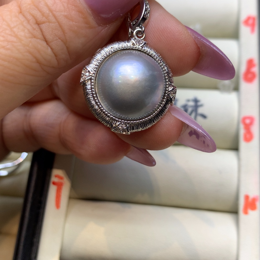 未镶嵌颈饰拼合珍珠（马贝珠）