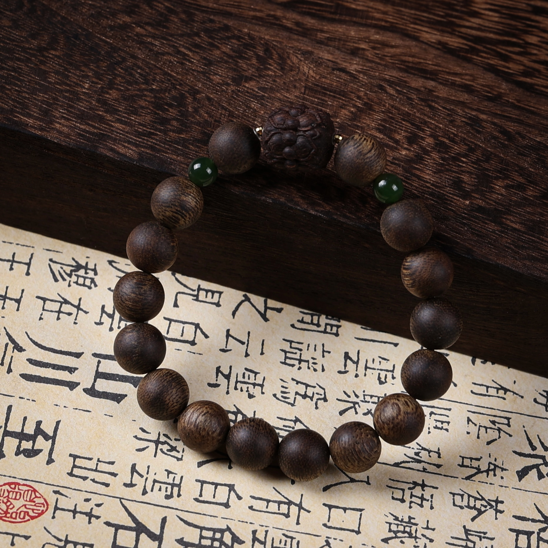 沉香【奇香堂】沉香手串-越南芽庄玉化老白棋1.0莲花设计款单圈手串