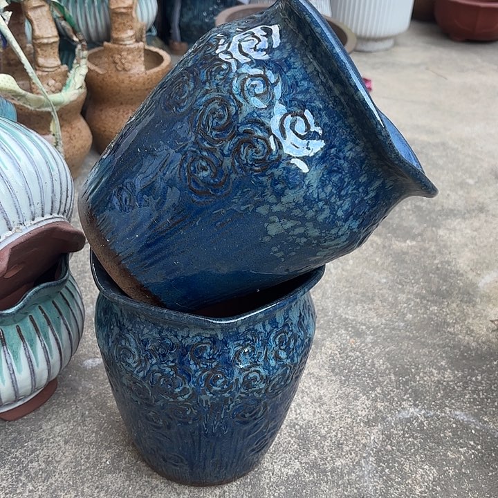 紫砂茶碗蓝玫瑰两个口径18高度22