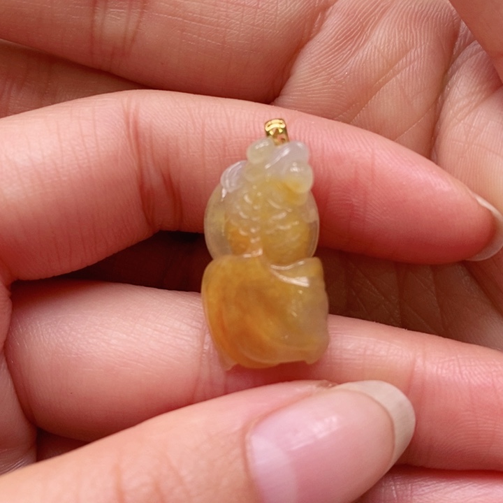 翡翠颈饰未镶嵌吊坠