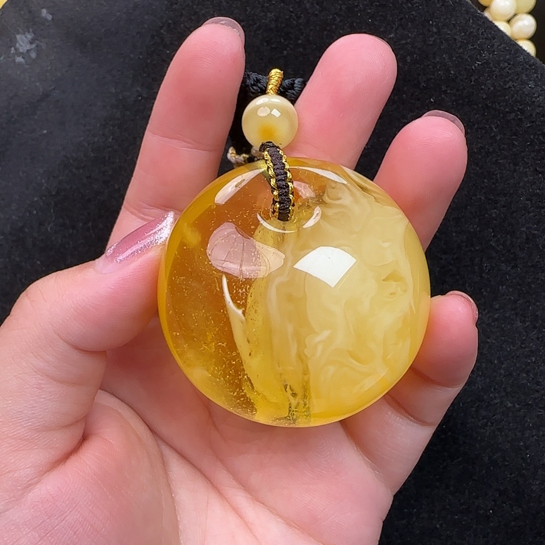 蜜蜡未镶嵌珠宝奇石