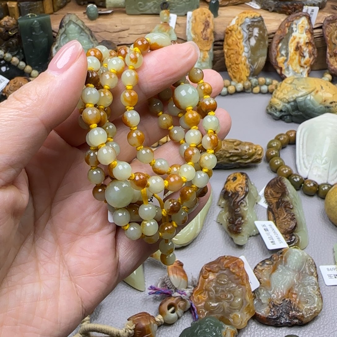 西***望岫岩河磨玉（透闪石质玉）未镶嵌珠宝奇石