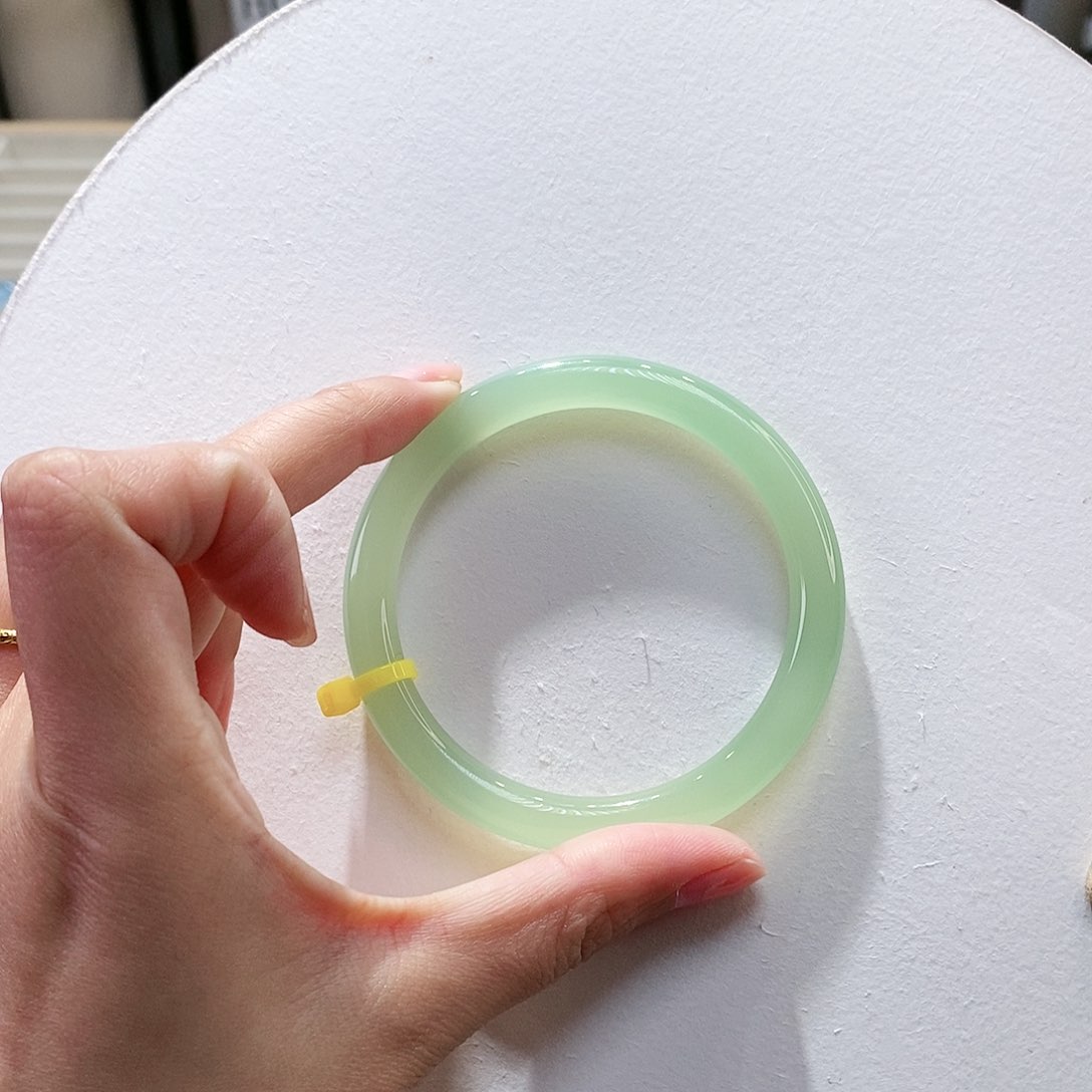 手镯玛瑙/玉髓未镶嵌58.9