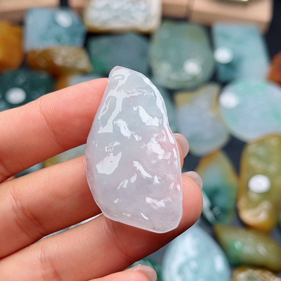 翡翠颈饰未镶嵌挂件