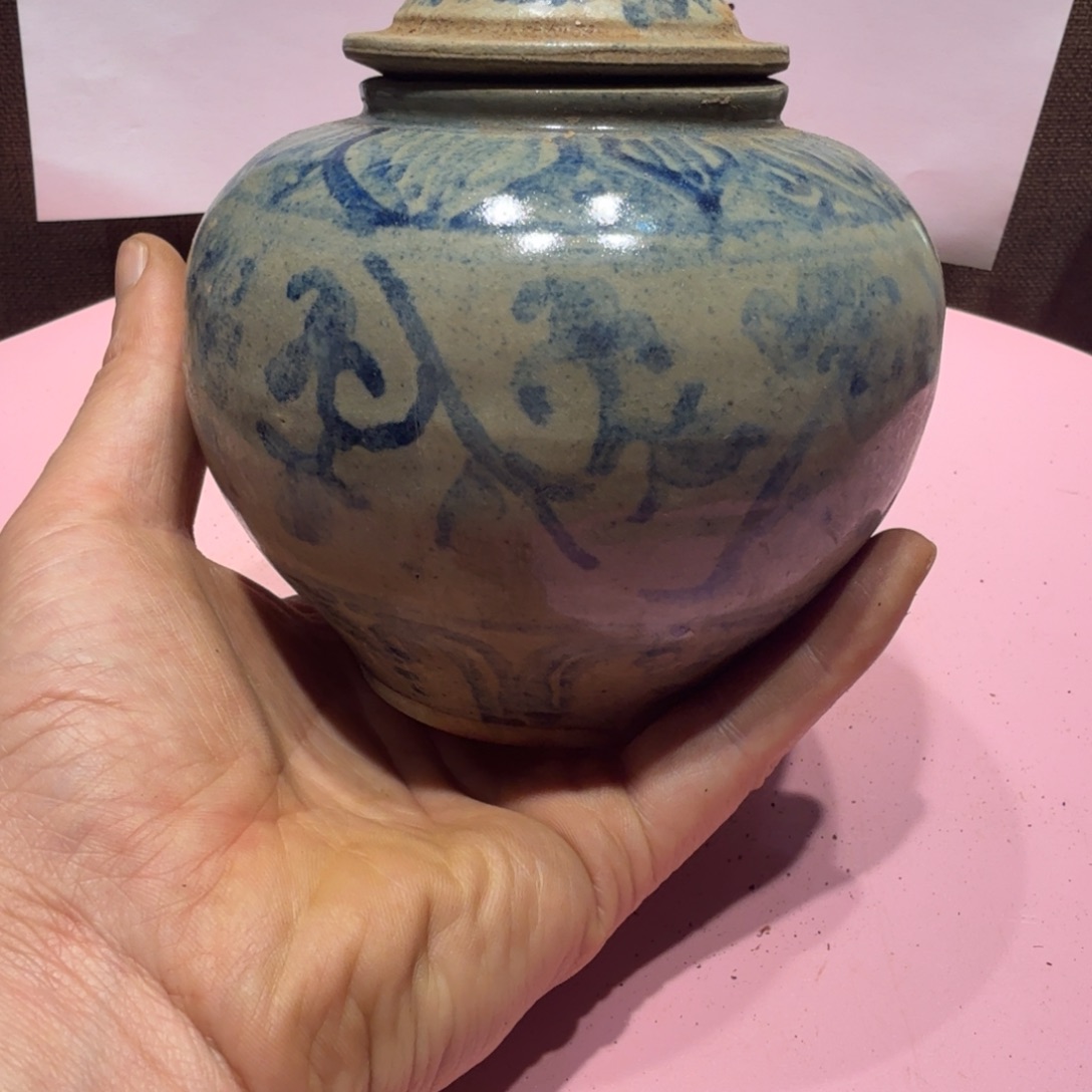 陶其他漂亮的小瓷瓶子