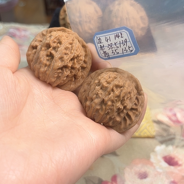 文玩核桃把件一代楼