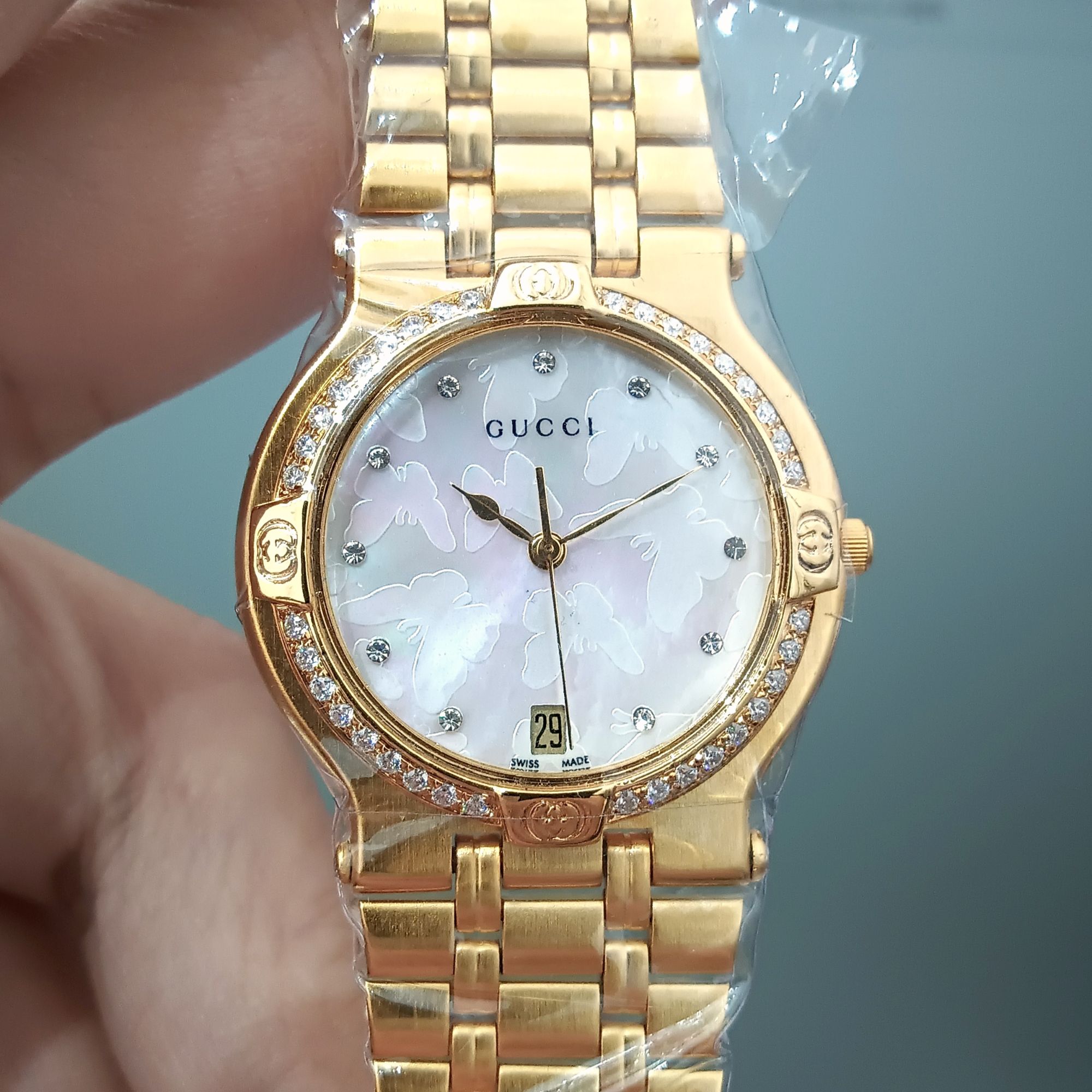 95新 GUCCI/古驰 石英表后镶钻盘31腕16.5/256109314