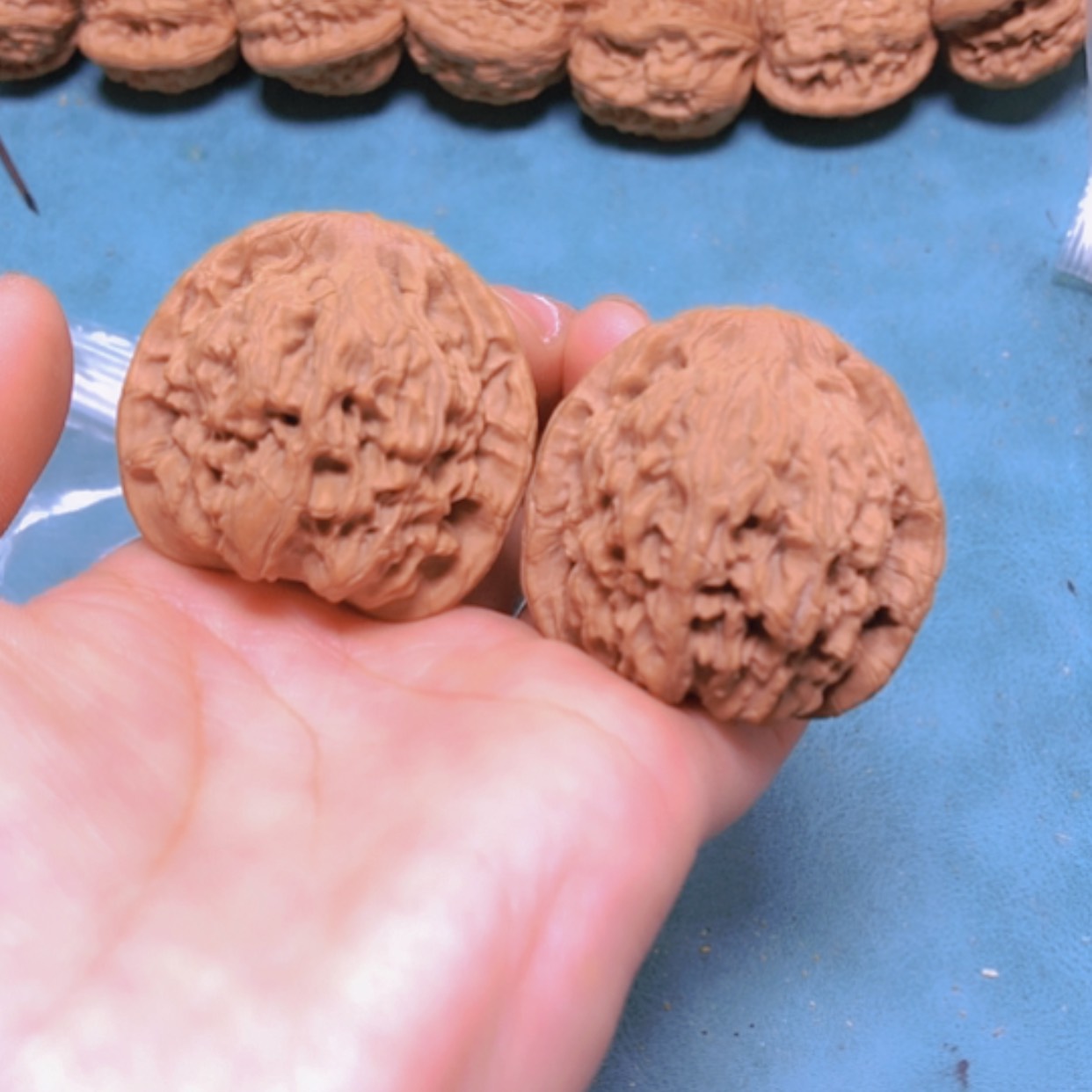 【闪购商品】把件核桃42红狮子修尖