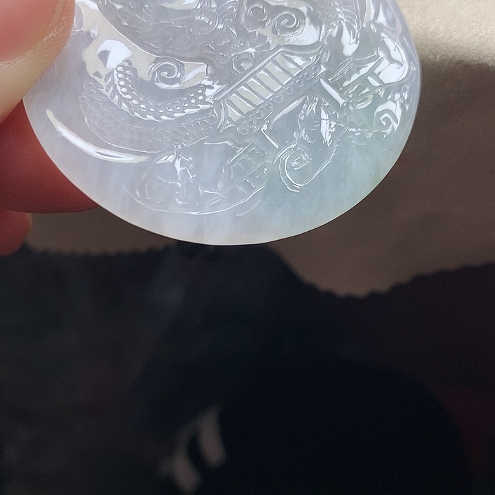 翡翠颈饰未镶嵌吊坠