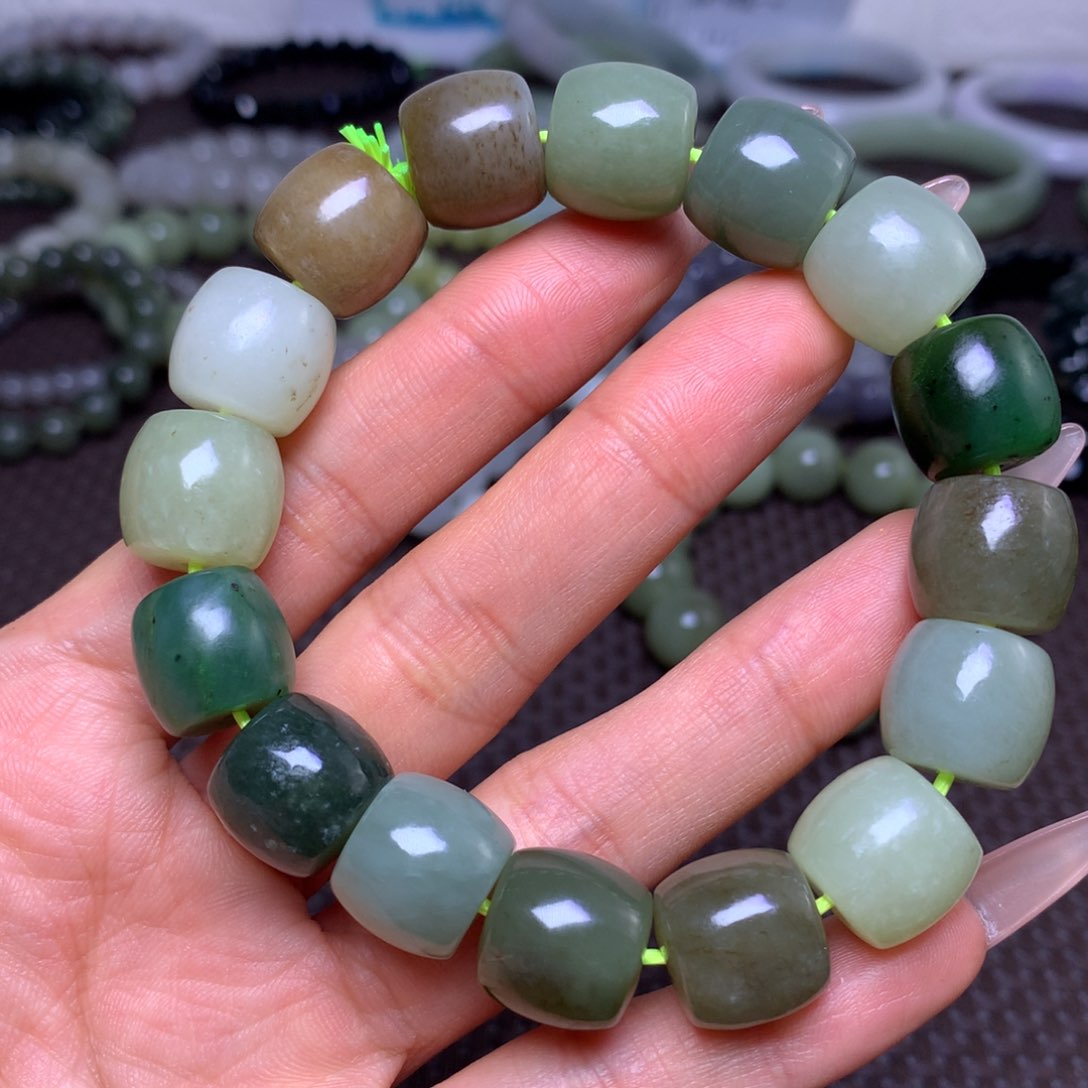 未镶嵌手串和田玉卡14