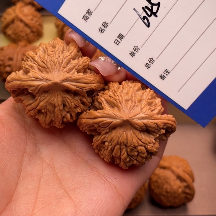 文玩核桃吊坠645号43粗筋虎