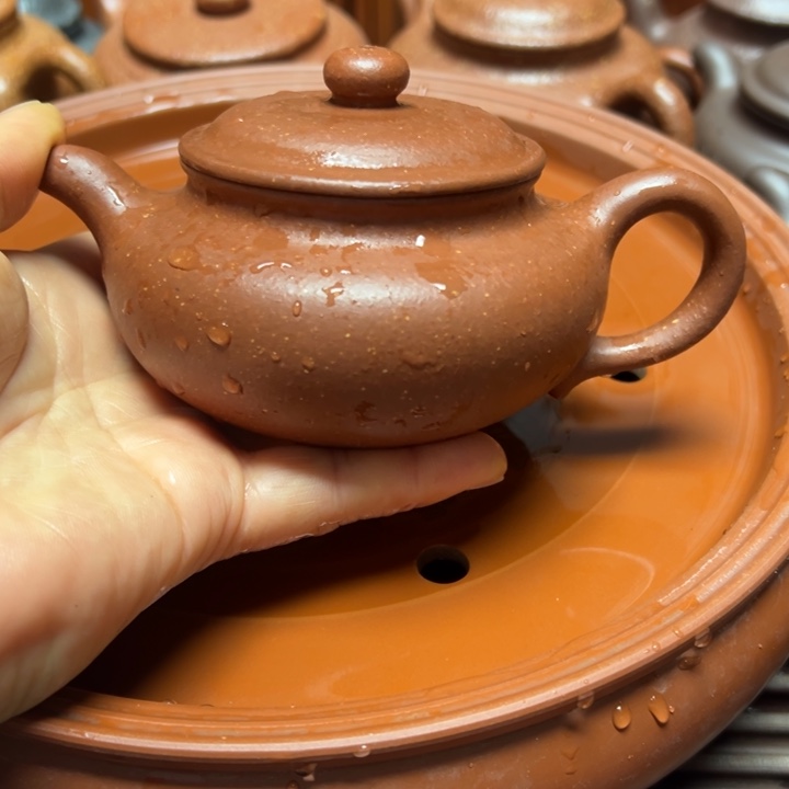 紫砂茶壶宜兴原矿红降坡