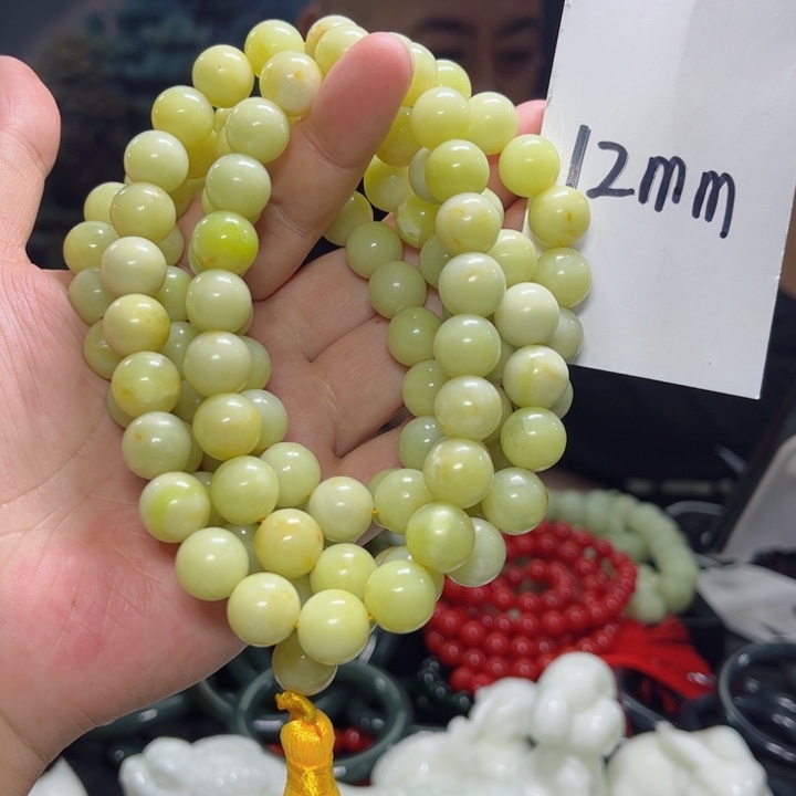 蛇纹石玉颈饰多样性发货未镶嵌