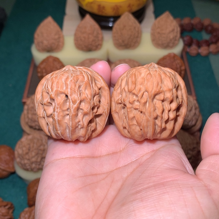 核桃文玩核桃把件芭蕉扇