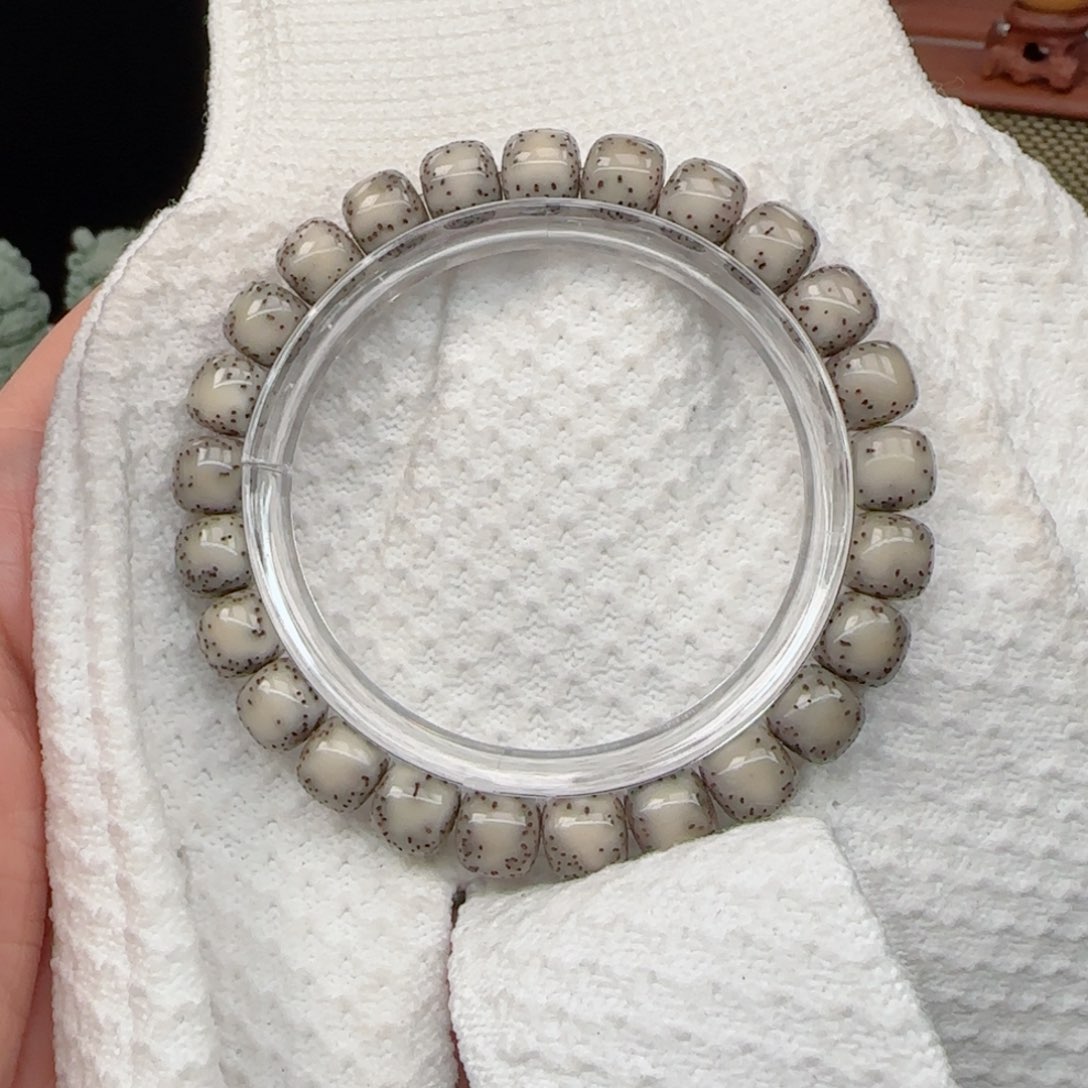 星月菩提手串侧留白9*8