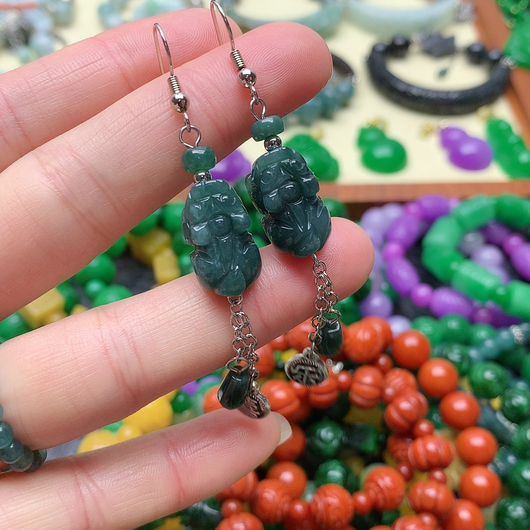 吊坠(赠链)未镶嵌翡翠