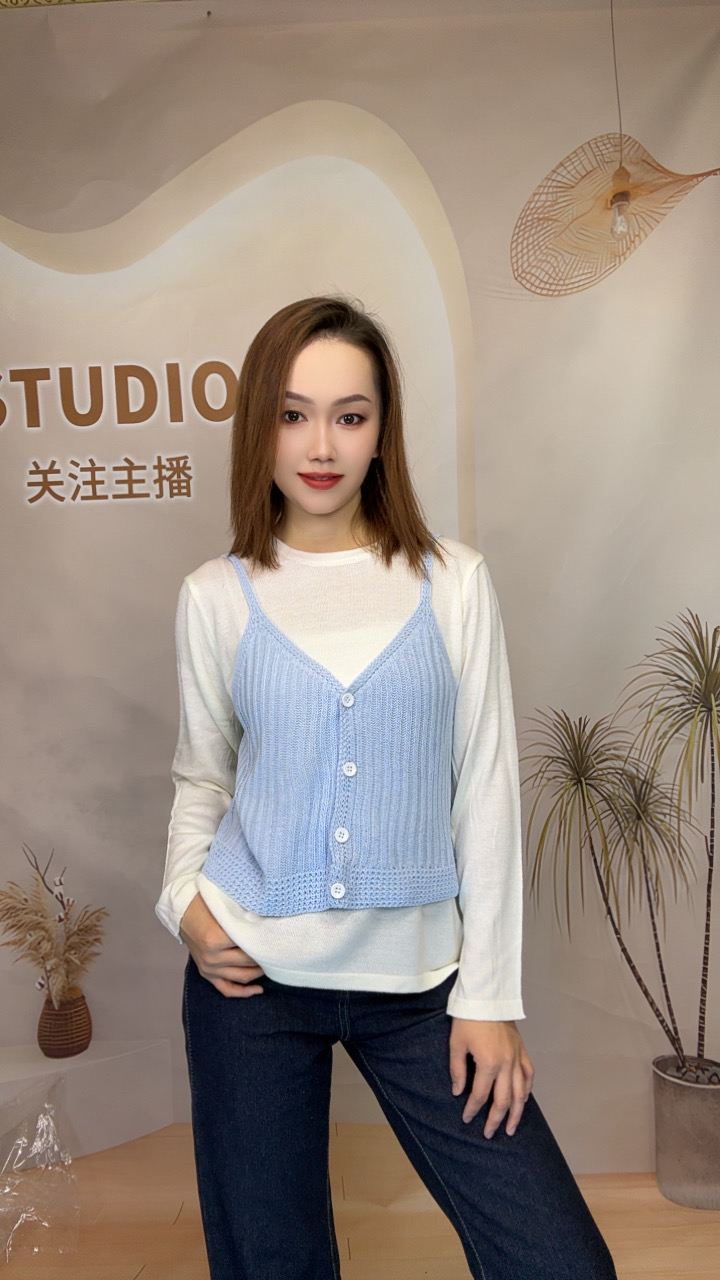 新疆包邮秋季女针织V领常规毛针织衫拼接上衣气质假两件