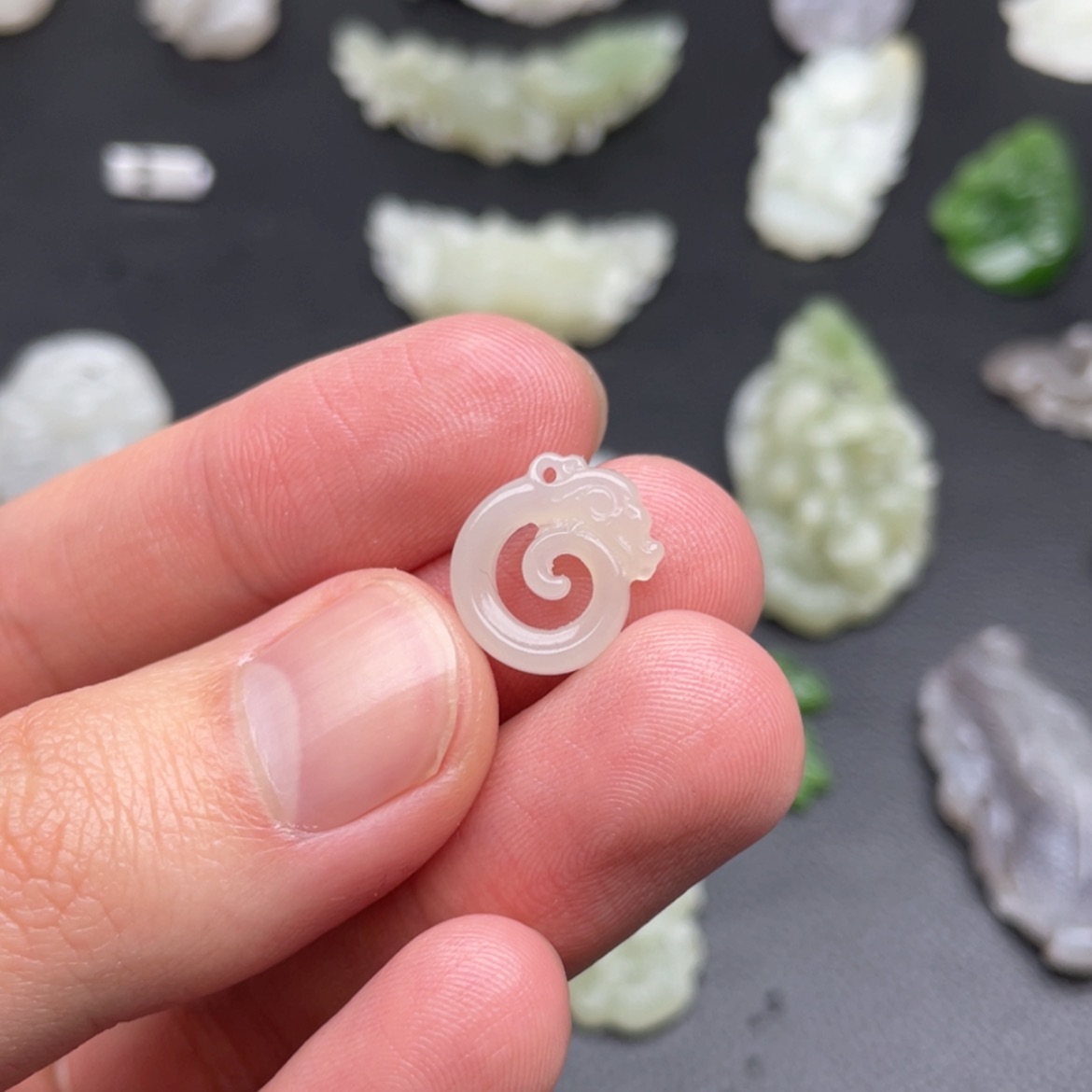 【闪购商品】和田玉颈饰未镶嵌王**情