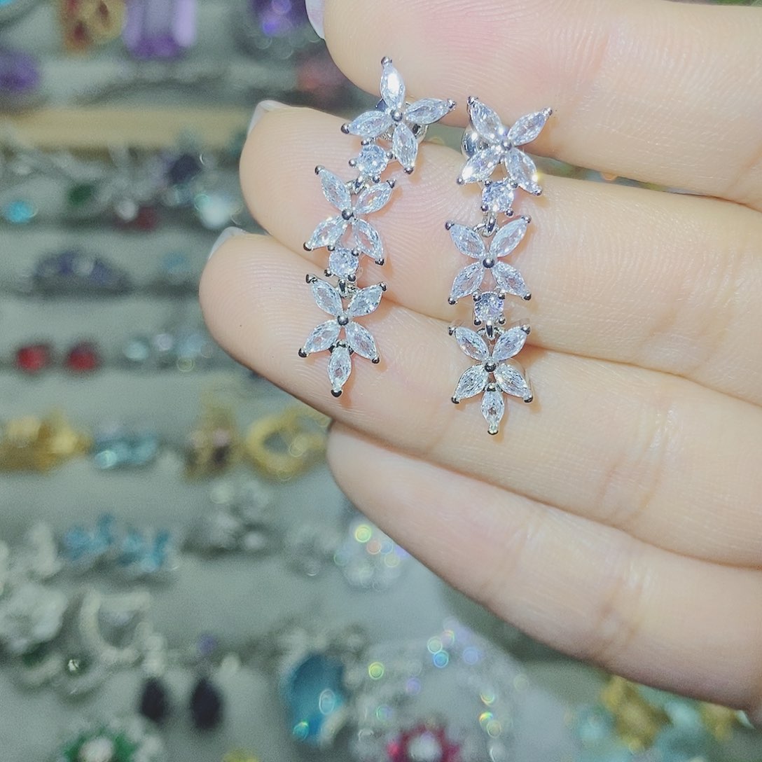 【闪购商品】托帕石耳饰银S925镶嵌