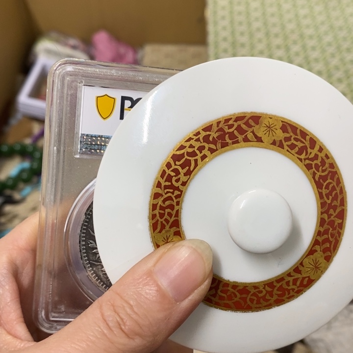 瓷片哈中古工艺品一件